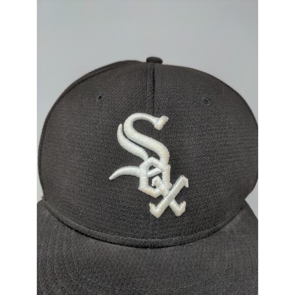 Team MLB Chicago White Sox Strapback Hat OSFM Black Embroidered Logo OC Sports - Picture 3 of 11
